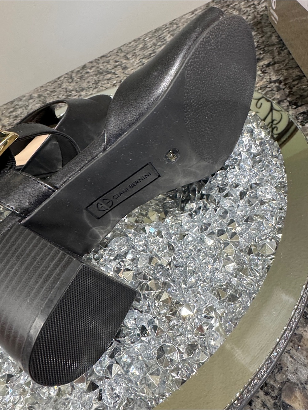 Giani Bernini Black Leather Block Heel Sandals with Gold Buckle NEW 9.5 - Picture 9 of 11